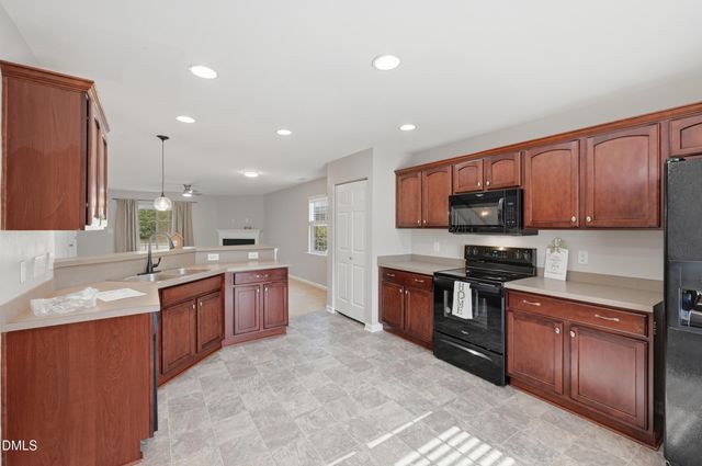 1925 Grassy Banks Drive, Raleigh, NC 27610