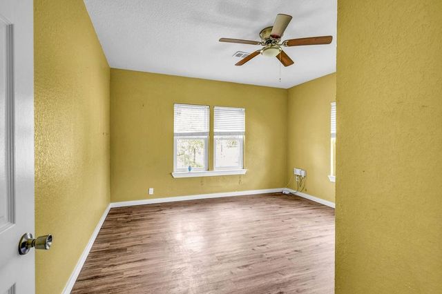 7223 Highland Road, Santa Fe, TX 77517