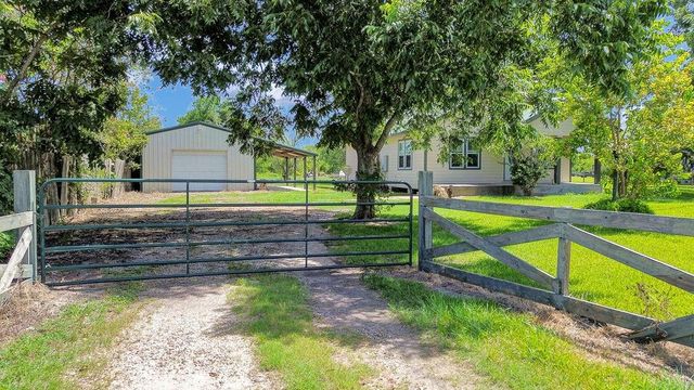 7223 Highland Road, Santa Fe, TX 77517