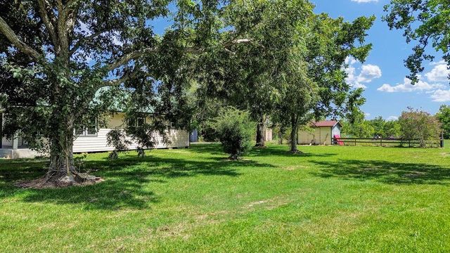 7223 Highland Road, Santa Fe, TX 77517