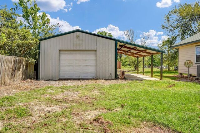 7223 Highland Road, Santa Fe, TX 77517
