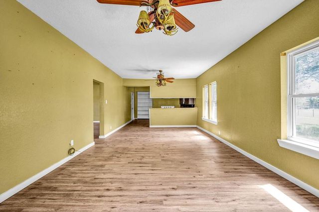 7223 Highland Road, Santa Fe, TX 77517