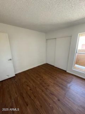 2664 N 43rd Avenue Apt B, Phoenix, AZ 85009