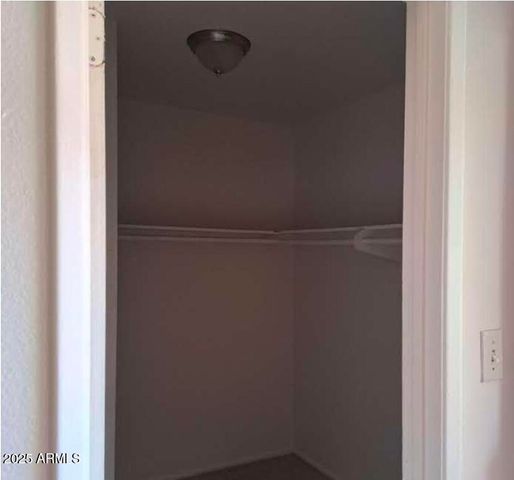 2664 N 43rd Avenue Apt B, Phoenix, AZ 85009