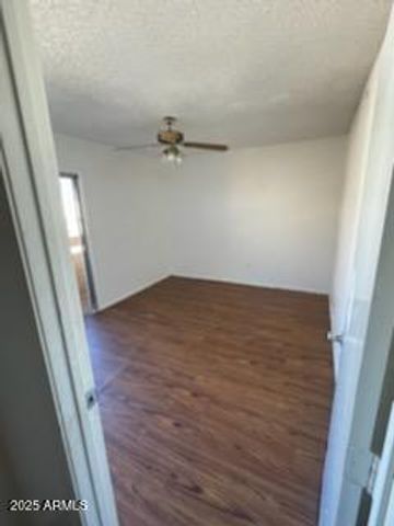 2664 N 43rd Avenue Apt B, Phoenix, AZ 85009
