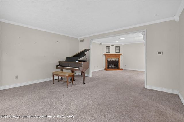 1310 Glenhurst Lane, East Lansing, MI 48823