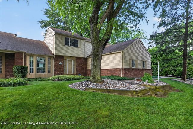 1310 Glenhurst Lane, East Lansing, MI 48823