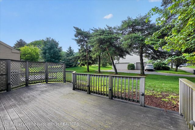 1310 Glenhurst Lane, East Lansing, MI 48823