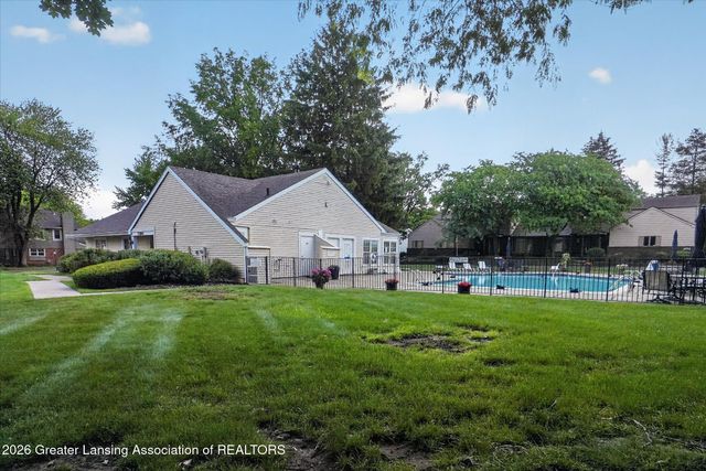 1310 Glenhurst Lane, East Lansing, MI 48823