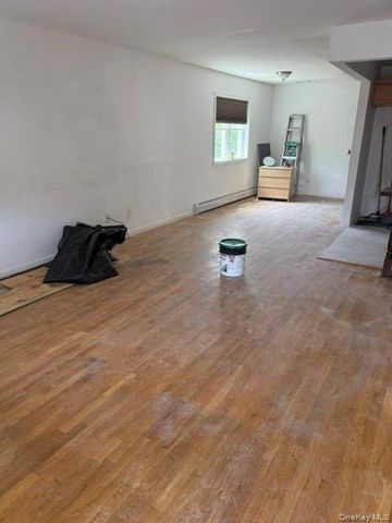 6140 173rd Street, Fresh Meadows, NY 11365