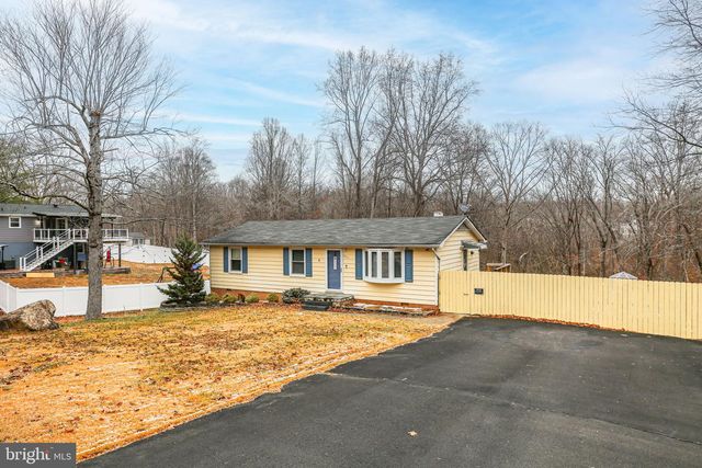 6517 DEERSKIN DR, Fredericksburg, VA 22407