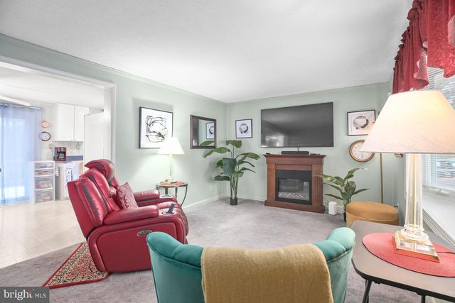 6517 DEERSKIN DR, Fredericksburg, VA 22407