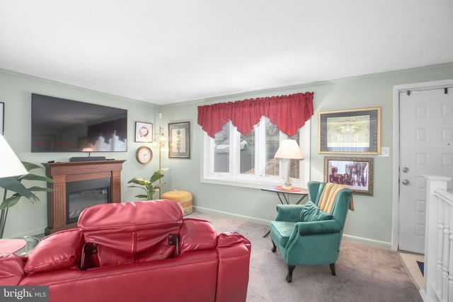 6517 DEERSKIN DR, Fredericksburg, VA 22407