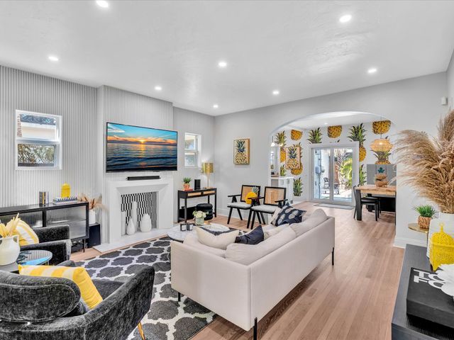 525 Westwood Road, West Palm Beach, FL 33401