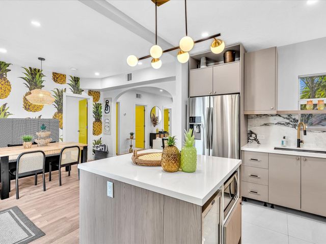 525 Westwood Road, West Palm Beach, FL 33401