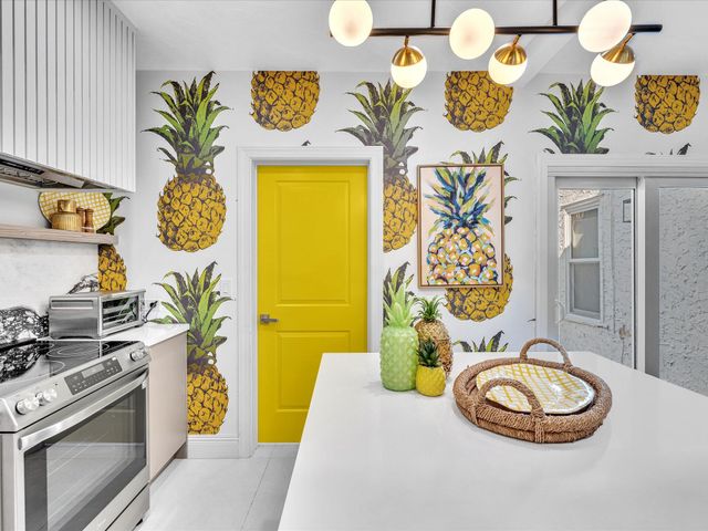 525 Westwood Road, West Palm Beach, FL 33401