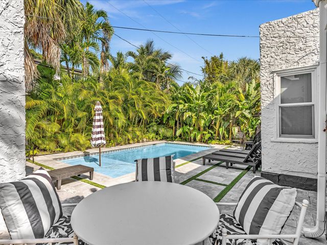 525 Westwood Road, West Palm Beach, FL 33401