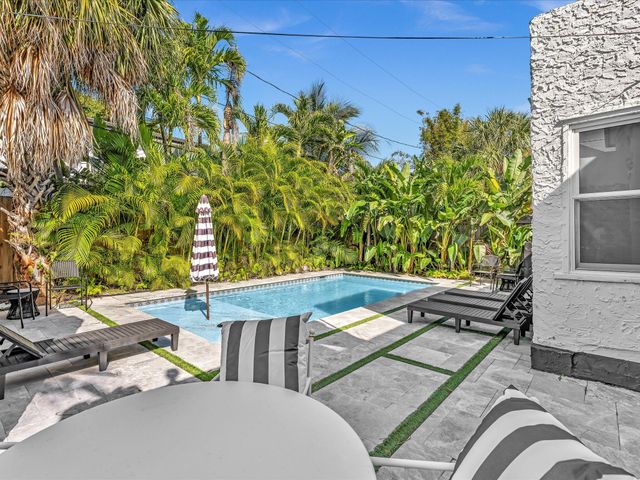 525 Westwood Road, West Palm Beach, FL 33401