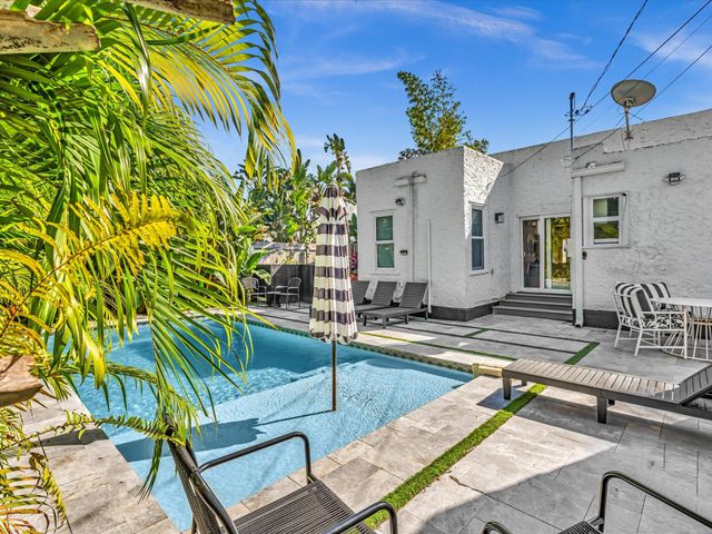 525 Westwood Road, West Palm Beach, FL 33401