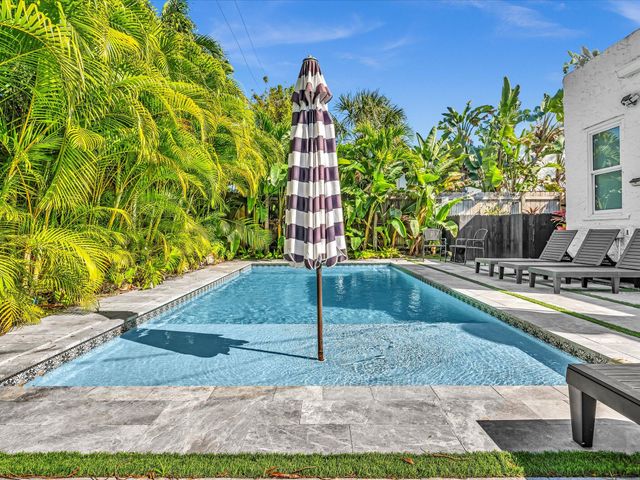 525 Westwood Road, West Palm Beach, FL 33401