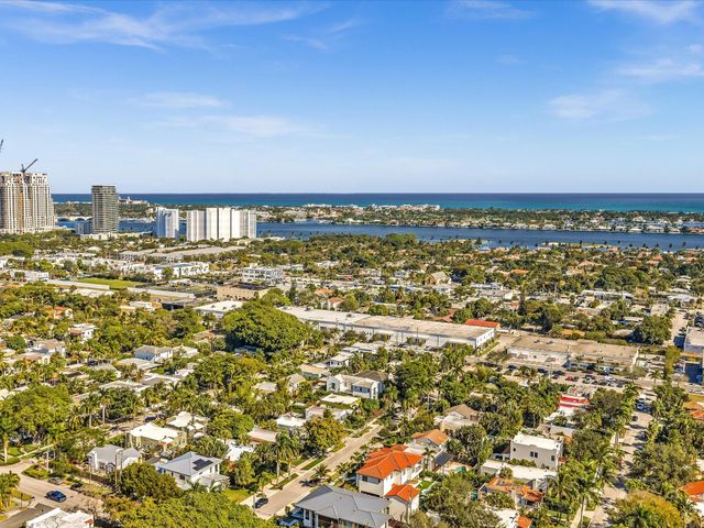 525 Westwood Road, West Palm Beach, FL 33401