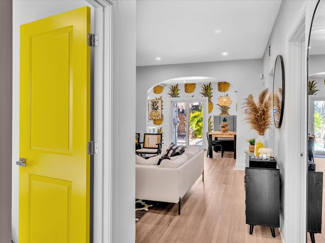 525 Westwood Road, West Palm Beach, FL 33401