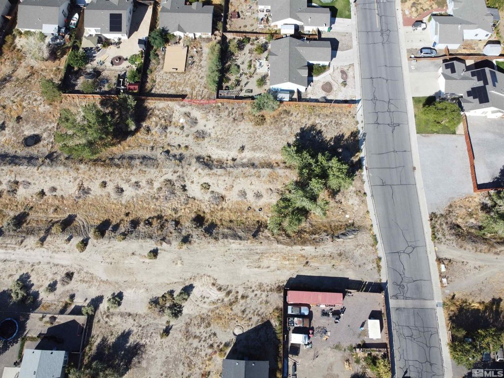 Image 19 of property listing at 698 Jenny's Lane, Fernley, NV 89408