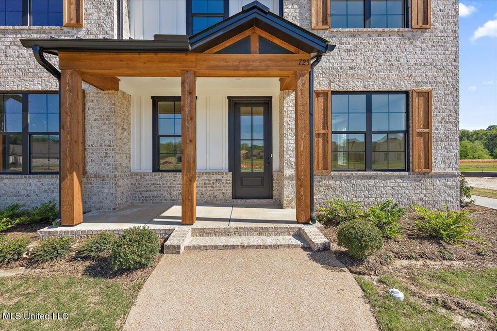 691 Bolivar Drive, Nesbit, MS 38651 — photo 5