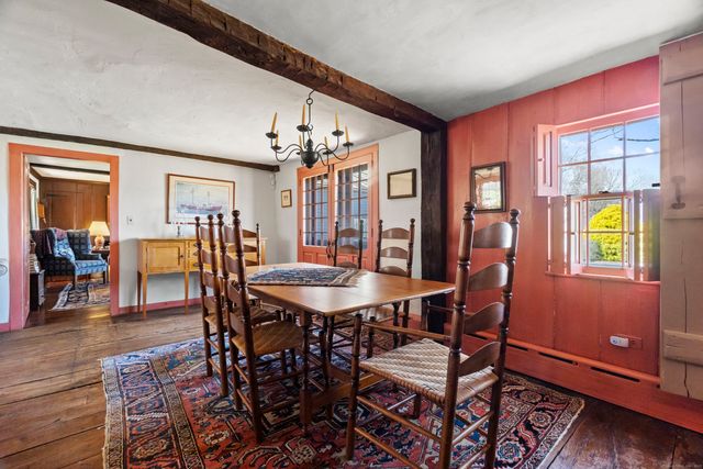 20 Taunton Hill Road, Newtown, CT 06470