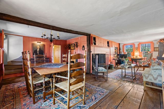 20 Taunton Hill Road, Newtown, CT 06470