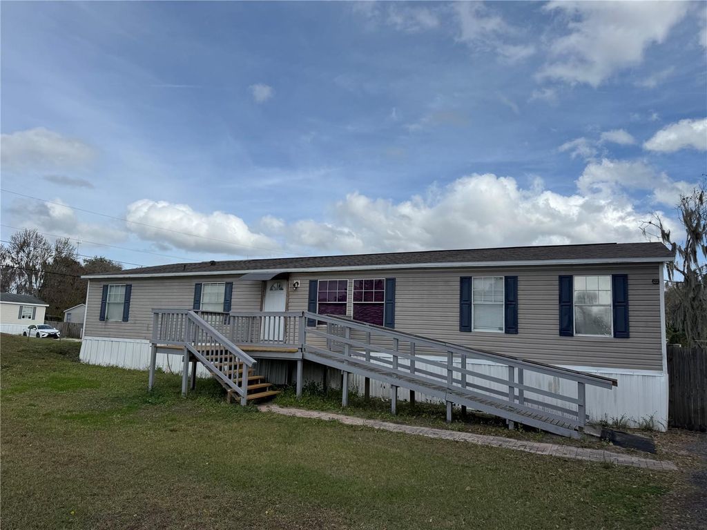 Image 3 of property listing at 18806 MONROE AVENUE, Orlando, FL 32820