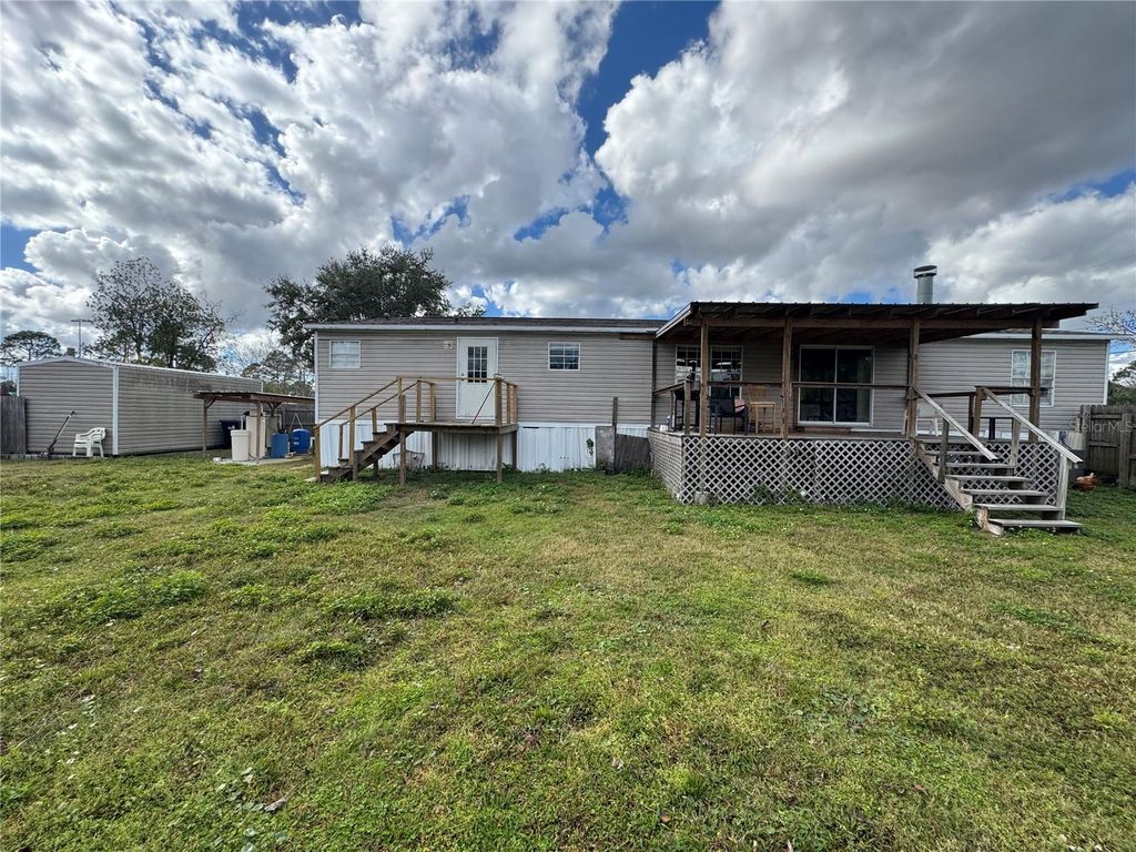 Image 4 of property listing at 18806 MONROE AVENUE, Orlando, FL 32820