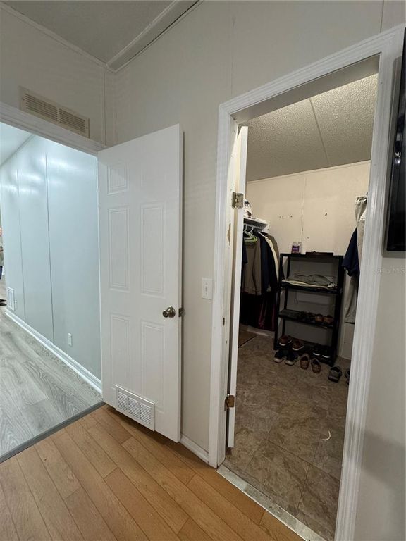 Image 39 of property listing at 18806 MONROE AVENUE, Orlando, FL 32820