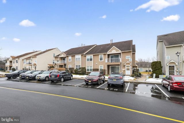 5305-A ADELAIDE DR, Mount Laurel, NJ 08054