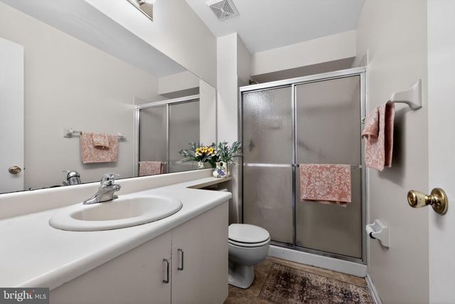 5305-A ADELAIDE DR, Mount Laurel, NJ 08054