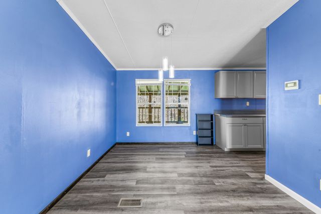 2056 Kristin Dr, Centerville, TN 37033