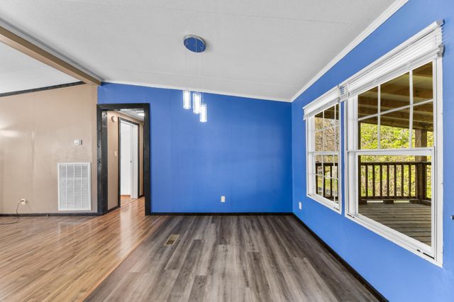 2056 Kristin Dr, Centerville, TN 37033
