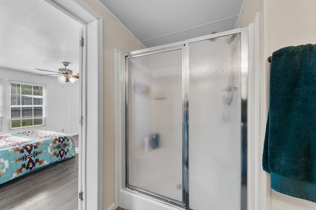 2056 Kristin Dr, Centerville, TN 37033