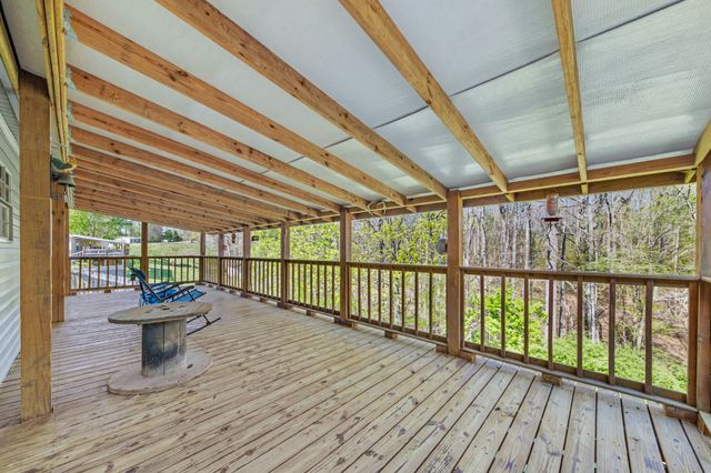 2056 Kristin Dr, Centerville, TN 37033