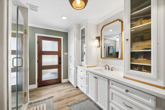 10740 Shepard Hill Road, Willis, TX 77318