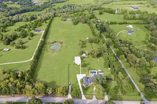 10740 Shepard Hill Road, Willis, TX 77318