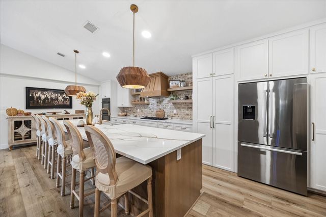 10740 Shepard Hill Road, Willis, TX 77318