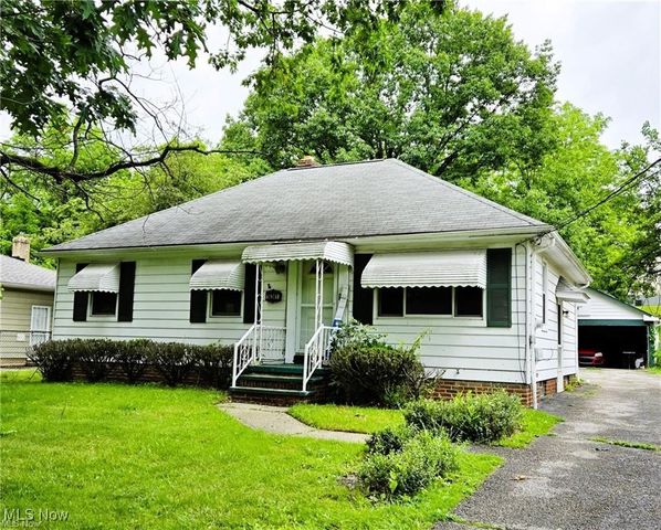 16241 Glenburn Avenue, Maple Heights, OH 44128