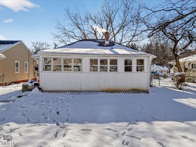 16241 Glenburn Avenue, Maple Heights, OH 44128