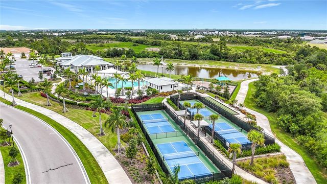 18105 GRAND PROSPERITY DRIVE, Venice, FL 34293