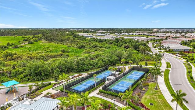 18105 GRAND PROSPERITY DRIVE, Venice, FL 34293