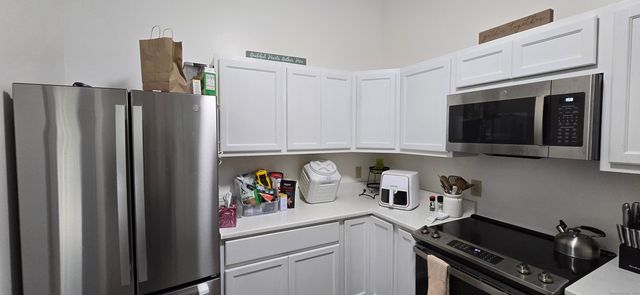 5 Atlantic Avenue, Norwich, CT 06360