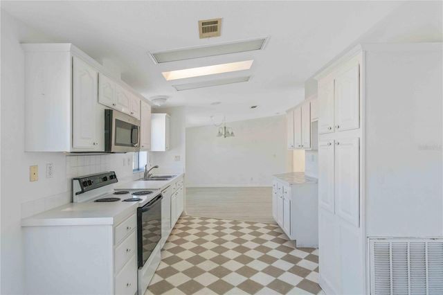 527 FLEETWOOD STREET, North Port, FL 34287