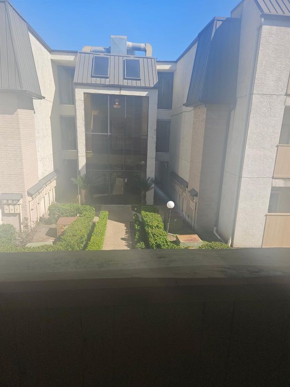 8425 Hearth Drive 26, Houston, TX 77054