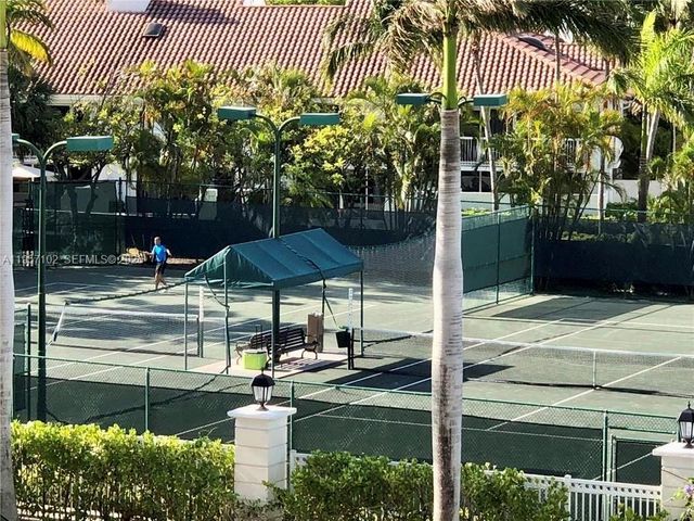 21200 Point Place 403, Aventura, FL 33180